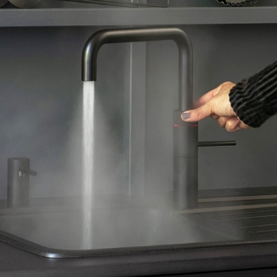 Quooker kraan in de keuken kokend heet water